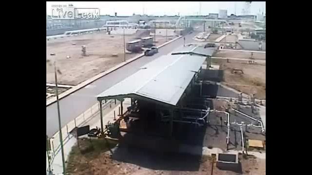 Explosión De Ducto De Gas En Planta